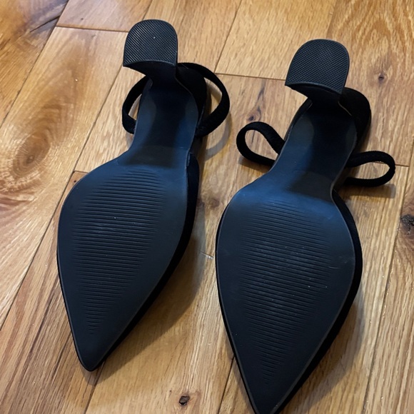 Ardene Black Pointed Slingback Heels - Picture 4 of 5